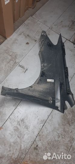 Крыло переднее правое поло