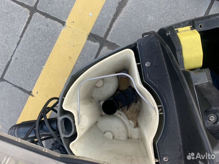 Моющий пылесос Karcher puzzi 8 1