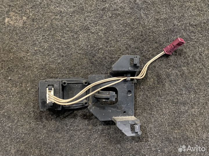 Кнопка обогрева руля BMW e60/61 61316947787