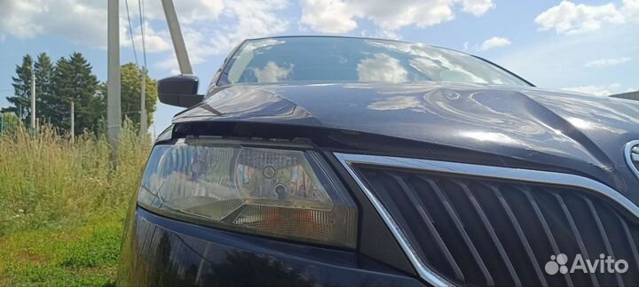 Капот на Skoda rapid 2014 г.в
