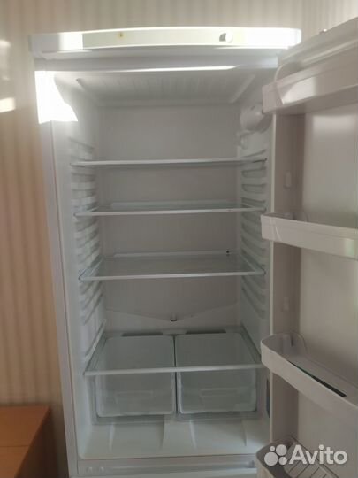 Холодильник indesit sb 200