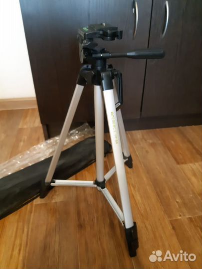 Штатив для фотоаппарата