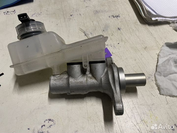 Главный тормозной цилиндр VAZ LADA Granta с 2011