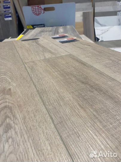 Кварц виниловый ламинат