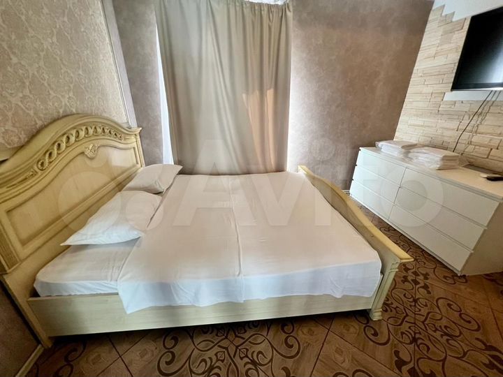 2-к. квартира, 80 м², 2/2 эт.