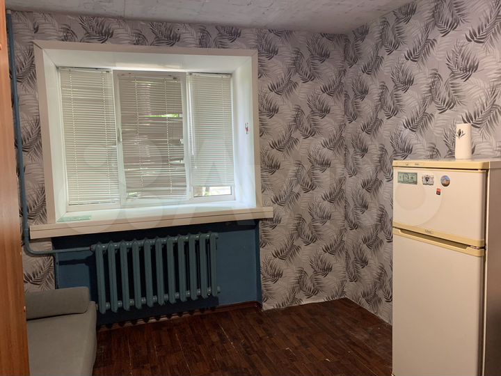 Комната 13 м² в 8-к., 1/9 эт.