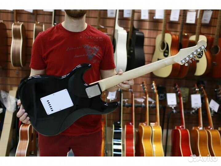 Homage HEG310BK sss электрогитара