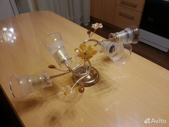 Продается люстра