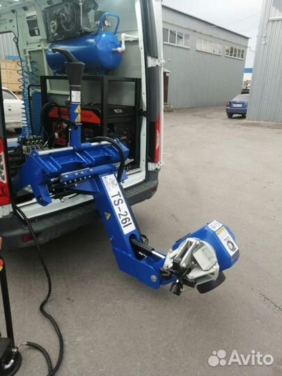 Шиномонтажник