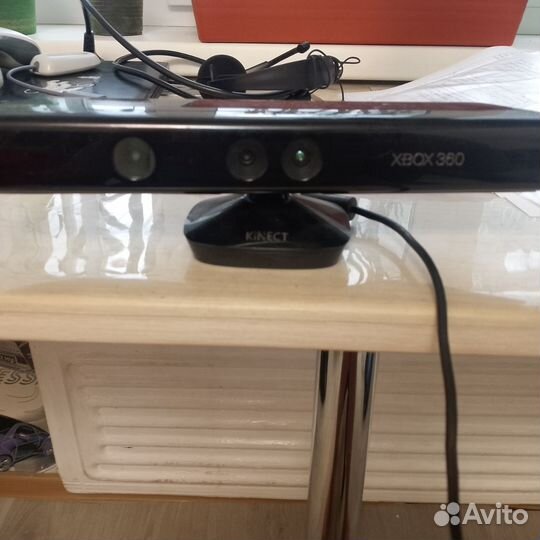 Xbox 360 Slim прошитый (прошивку не знаю)