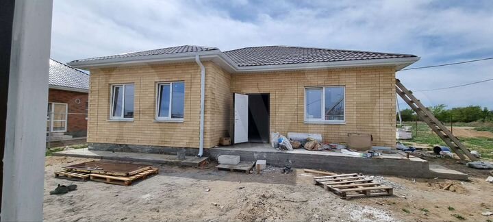 Дом 107 м² на участке 5 сот.