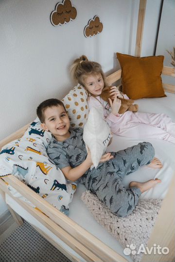 Двухъярусная кровать