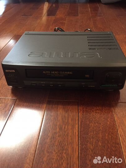Видеомагнитофон aiwa HV-cx7ke