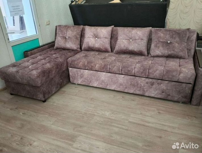 Угловой диван раскладной в наличии не б/у
