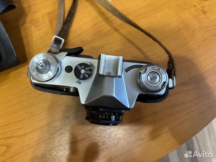 Пленочный фотоаппарат зенит е