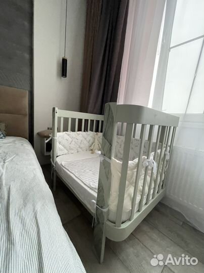 Детская кроватка с маятником Люлька mommy love