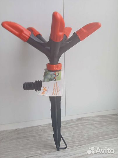 Дождеватель автоматический поворотный веерный