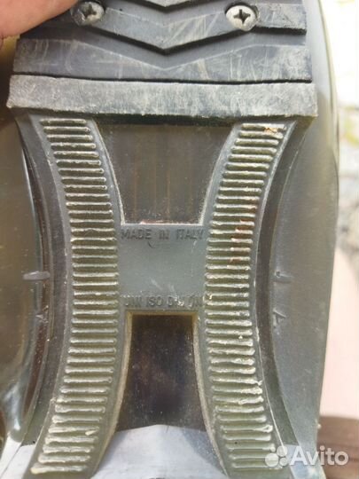 Горнолыжные ботинки