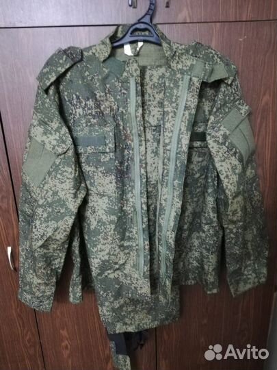 Форма пиксель зелёный