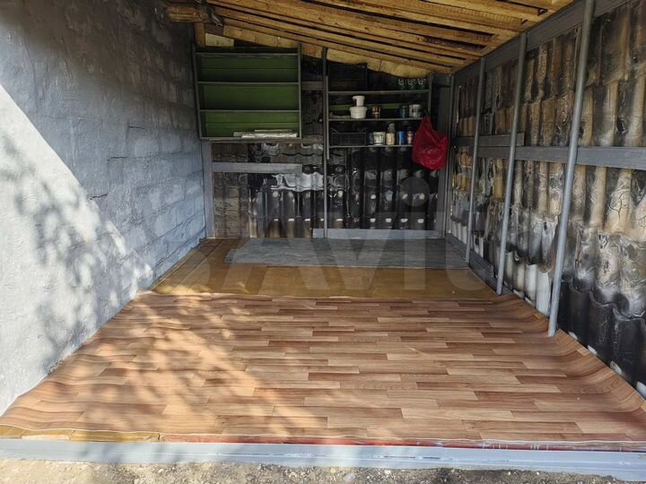 Гараж, > 30 м²