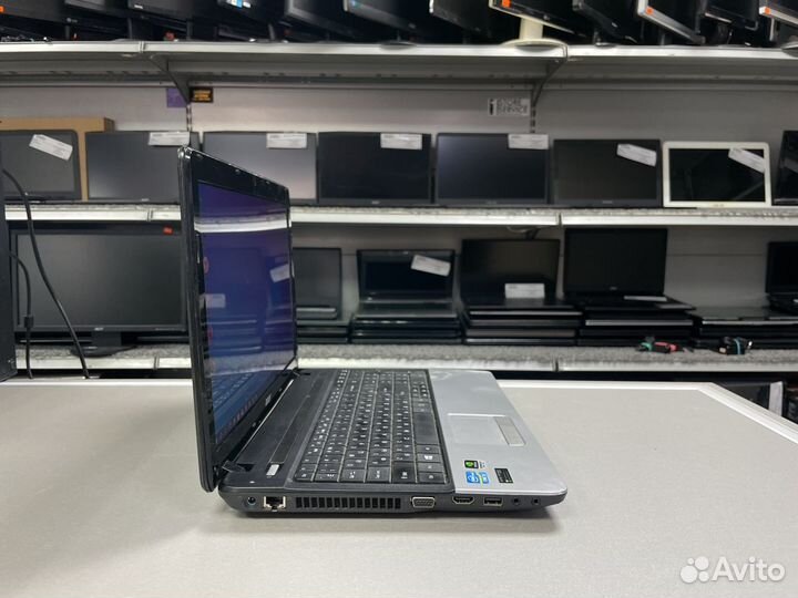 Ноутбук Acer Aspire E1-571G