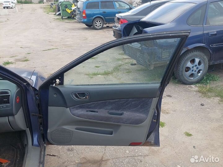 Дверь передняя правая Mitsubishi Galant 8 Галант