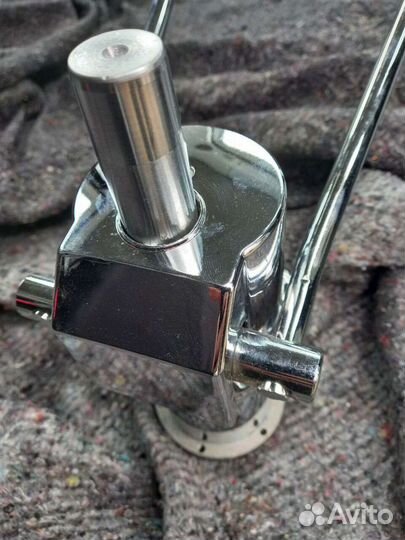 Подъемник для парикмахерских кресел (гидравлика)