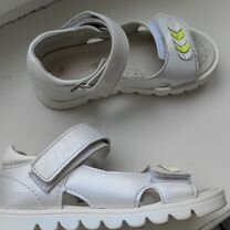 Босоножки для девочки,кожаные 26 размер