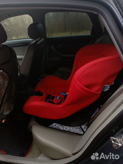 Детское автокресло Chicco isofix 9-18