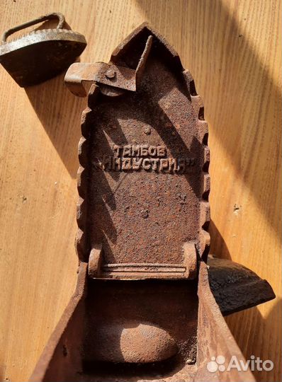 Утюги старинные