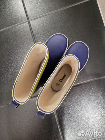 Резиновые сапоги