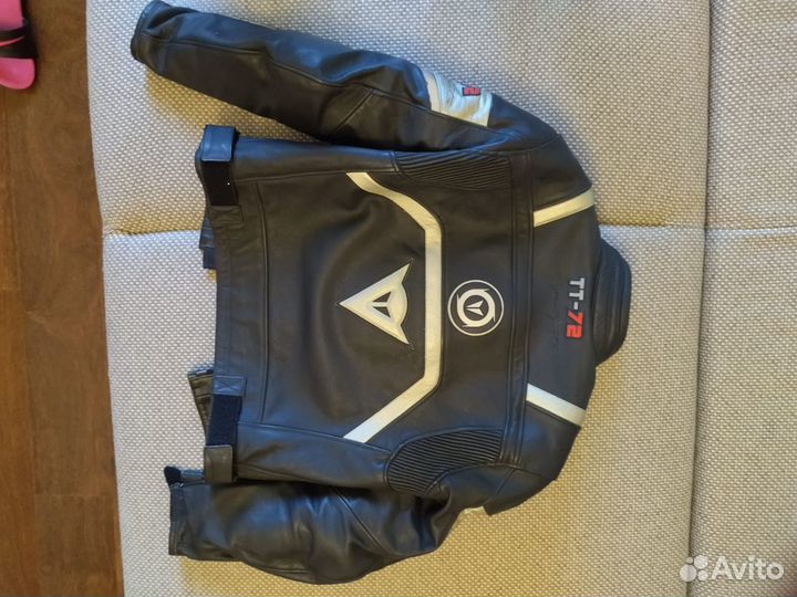 Мотокуртка кожаная dainese