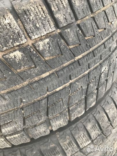 Bridgestone Blizzak Revo2 225/50 R17