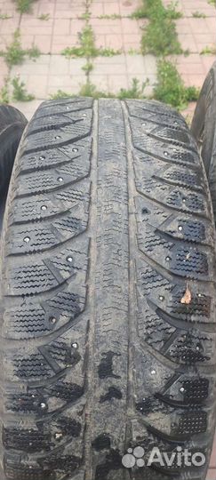 Bridgestone Ice Cruiser 7000 265/65 R17 116T