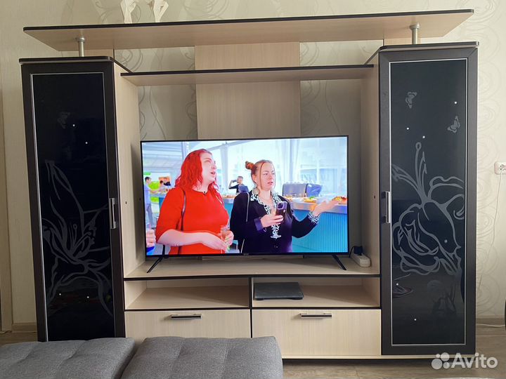 Стенка в гостиную