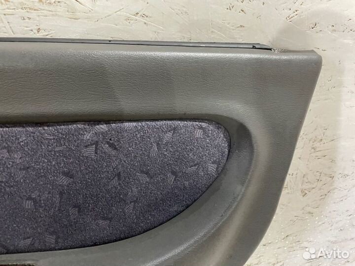 Обшивка боковой двери Kia Spectra седан S6D 2008