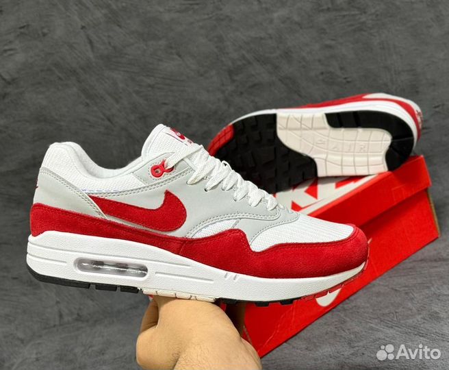 Кроссовки оптом