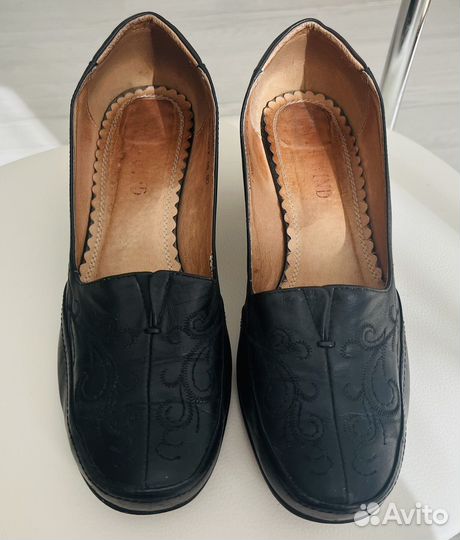 Туфли женские 38 размер натуральная кожа черные