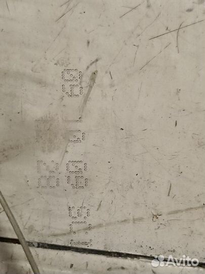 Стекло двери передней правой переднее правое Skoda