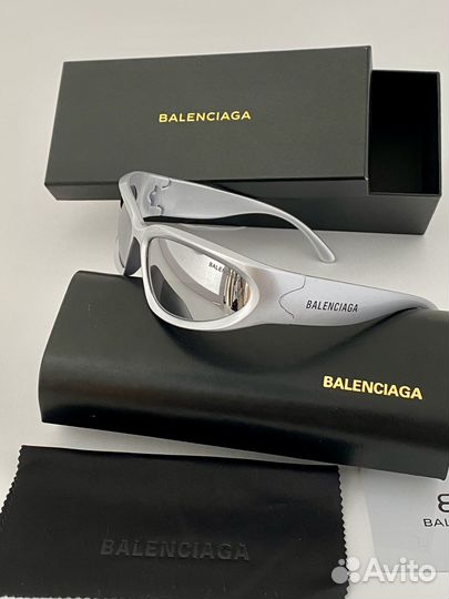Солнцезащитные очки balenciaga