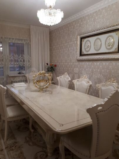 4-к. квартира, 104 м², 2/5 эт.