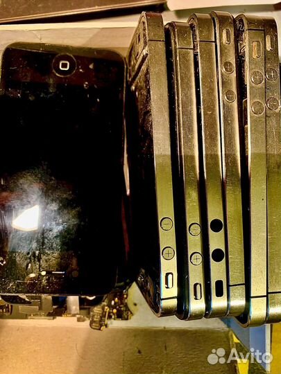 Телефоны на запчасти iPhone 4,4s,5