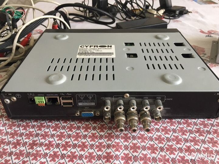 Видеорегистратор Cyfron 4-к с комплектом