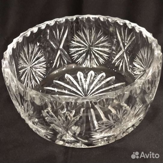 Хрустальная ваза