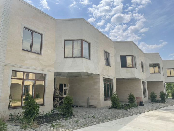 Таунхаус 102 м² на участке 1,5 сот.