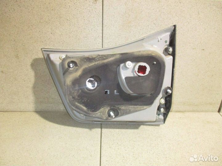 Фонарь внутренний З/П Lexus RX 300/330/350 (XU30)