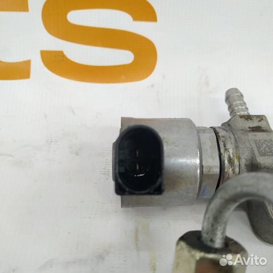 Топливная рампа Volkswagen Tiguan 2 2018