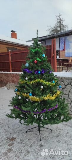 Елка искусственная