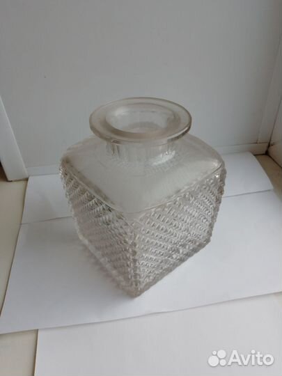 Старинная чайница