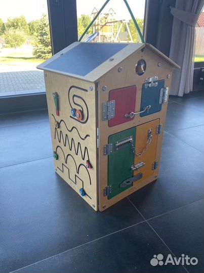 Бизиборд Занятный дом